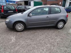 Grau Gebraucht 2006 VW Golf V Trendline Limousine | 1.480 € (Fairer Preis)