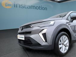 Grau Neu 2025 Renault Captur SUV | 24.649 € (Etwas zu teuer)