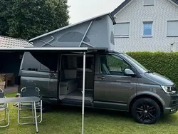 Grau Gebraucht 2018 VW T6 California Van | 53.000 €