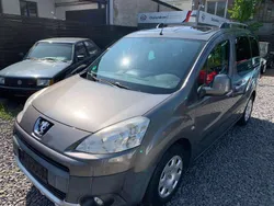 Moondust/metallic Gebraucht 2011 Peugeot Partner Family Van / Kleinbus | 6.190 € (Fairer Preis)