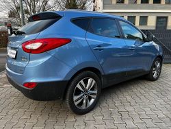 Blau Gebraucht 2015 Hyundai ix35 Edition SUV | 11.900 € (Fairer Preis)