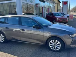 Grau Gebraucht 2023 Opel Astra Enjoy Kombi | 20.700 € (Fairer Preis)