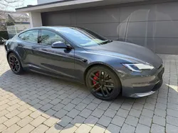 Grau Gebraucht 2022 Tesla Model S Plaid Limousine | 86.950 € (Etwas zu teuer)