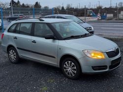 Arcticgr}n metallic Gebraucht 2009 Skoda Fabia Cool Edition Kombi | 999 € (Superpreis)