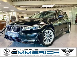 Schwarz Gebraucht 2021 BMW 320 Advantage Kombi | 23.890 € (Fairer Preis)