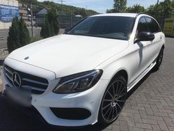 Weiß Gebraucht 2016 Mercedes C220 AMG Kombi | 22.900 €