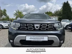 Grey metallic Gebraucht 2018 Dacia Duster SUV | 9.990 € (Superpreis)
