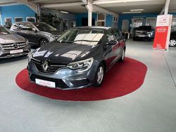 Grau Gebraucht 2019 Renault Mégane IV Life Limousine | 10.950 € (Fairer Preis)