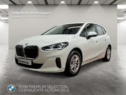 Weiß Gebraucht 2022 BMW 218 Active Tourer Sport Line Van / Kleinbus | 26.790 € (Fairer Preis)