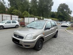 Grau Gebraucht 2002 Ford Fusion Limousine | 2.000 € (Fairer Preis)