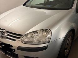 Silber Gebraucht 2006 VW Golf V Limousine | 2.299 € (Fairer Preis)