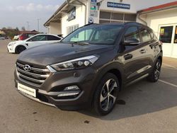 Grau Gebraucht 2016 Hyundai Tucson SUV | 17.280 € (Fairer Preis)