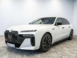 Weiß Gebraucht 2024 BMW M760e Performance Limousine | 148.800 €