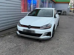 Weiß Gebraucht 2018 VW Golf VII GTI Limousine | 19.000 € (Fairer Preis)