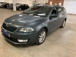 Grau Gebraucht 2016 Skoda Octavia Kombi | 13.000 € (Superpreis)