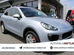 Silber Gebraucht 2017 Porsche Cayenne SUV | 33.950 € (Guter Preis)