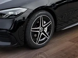 Schwarz Gebraucht 2024 Mercedes C220 AMG Kombi | 41.730 € (Fairer Preis)