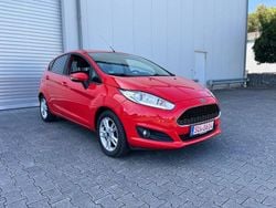 Rot Gebraucht 2015 Ford Fiesta Trend Kleinwagen | 6.100 € (Fairer Preis)