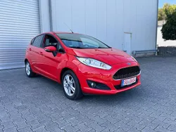 Rot Gebraucht 2015 Ford Fiesta Trend Kleinwagen | 6.100 € (Fairer Preis)