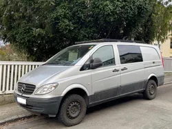 Grau Gebraucht 2009 Mercedes Vito Van / Kleinbus | 9.999 € (Fairer Preis)