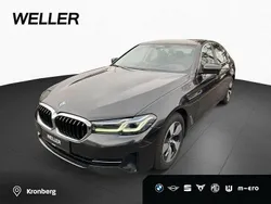Sophistograu (grau) Gebraucht 2023 BMW 520 Comfort Edition Limousine | 32.850 € (Guter Preis)
