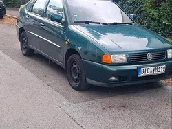 Grün Gebraucht 2000 VW Polo Limousine | 799 € (Superpreis)