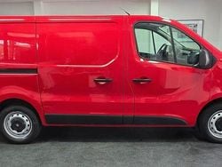 Magma rot (b) Gebraucht 2019 Opel Vivaro Van | 10.900 €