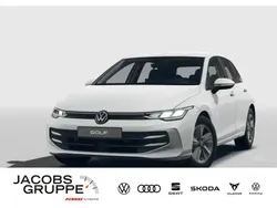 Weiß Gebraucht 2025 VW Golf VIII Life Limousine | 28.929 € (Fairer Preis)