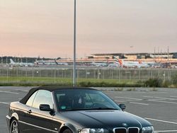 Schwarz Gebraucht 2000 BMW 320 Cabriolet Cabrio | 8.000 €