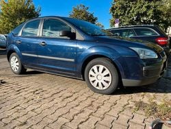 Blau Gebraucht 2006 Ford Focus Limousine | 2.100 € (Guter Preis)
