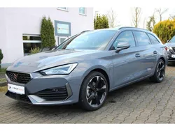 Grau Gebraucht 2024 Cupra Leon Limousine | 27.777 € (Guter Preis)