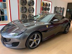 Grau Gebraucht 2019 Ferrari Portofino Cabrio | 165.000 €