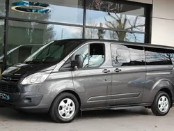 Grau Gebraucht 2017 Ford Tourneo Custom Titanium Van / Kleinbus | 26.995 € (Fairer Preis)