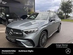 Lack verdesilber Gebraucht 2024 Mercedes GLC220 AMG SUV | 55.470 € (Superpreis)