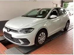 Weiß Gebraucht 2024 VW Polo Life Limousine | 16.708 € (Guter Preis)