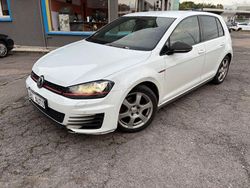 Weiß Gebraucht 2015 VW Golf VII GTI Limousine | 10.490 € (Superpreis)