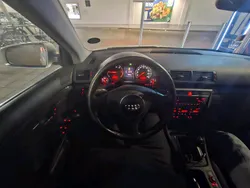 Grau Gebraucht 2004 Audi A4 Kombi | 1.999 € (Etwas zu teuer)