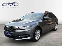 Grau Gebraucht 2022 Skoda Superb Ambition Kombi | 26.590 € (Etwas zu teuer)