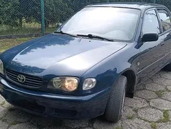 Blau Gebraucht 2000 Toyota Corolla Limousine | 1.100 €