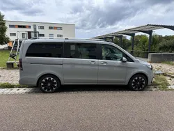 Grau Gebraucht 2024 Mercedes V250 Avantgarde Van / Kleinbus | 68.900 € (Teuer)