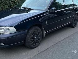 Blau Gebraucht 2000 Volvo V70 Kombi | 3.900 € (Teuer)