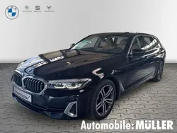 Schwarz Gebraucht 2022 BMW 520 Luxury Line Kombi | 34.850 € (Guter Preis)
