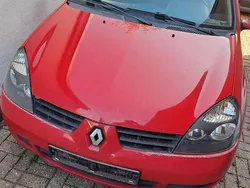Rot Gebraucht 2008 Renault Clio II Campus Limousine | 2.500 € (Etwas zu teuer)