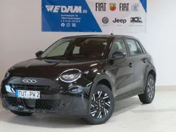 Schwarz Gebraucht 2024 Fiat 600 SUV | 23.980 € (Fairer Preis)