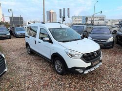 Weiß Gebraucht 2019 Dacia Dokker Stepway Van / Kleinbus | 11.000 € (Fairer Preis)
