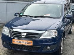 Blau Gebraucht 2009 Dacia Logan Limousine | 2.999 € (Etwas zu teuer)