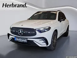 Unilack polarweiß Gebraucht 2024 Mercedes GLC200 AMG SUV | 55.590 € (Fairer Preis)