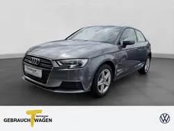 Grau Gebraucht 2017 Audi A3 Design Limousine | 16.360 € (Guter Preis)