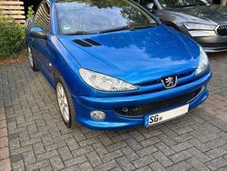 Blau Gebraucht 2004 Peugeot 206 CC Cabrio | 2.500 € (Fairer Preis)