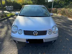 Silber Gebraucht 2003 VW Polo Highline Limousine | 1.899 € (Guter Preis)